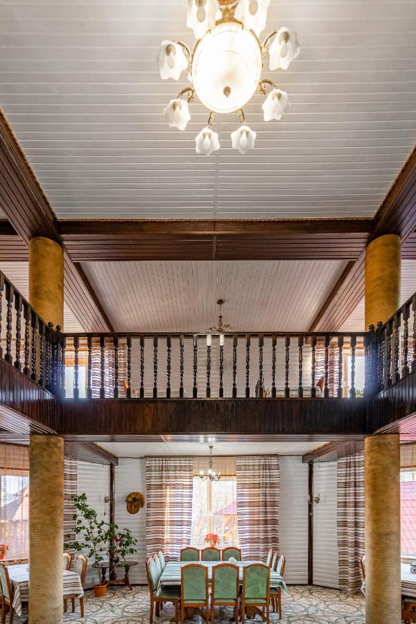Гуцульська Світлиця Hotel บูโคเวล ภายนอก รูปภาพ